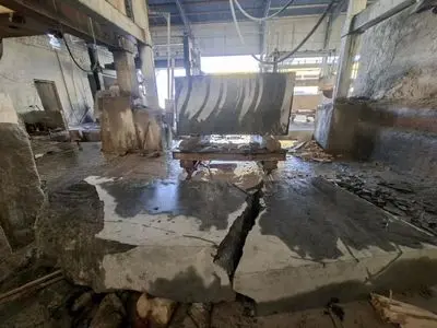 مرگ کارگر ۴۰ ساله بر اثر سقوط یک قطعه سنگ