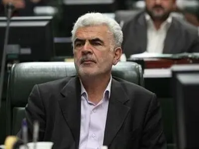 واکنش به خبر لغو انتخابات کمیسیون بهداشت بدلیل سفر نوبخت به آمریکا برای دیدار با فرزندش