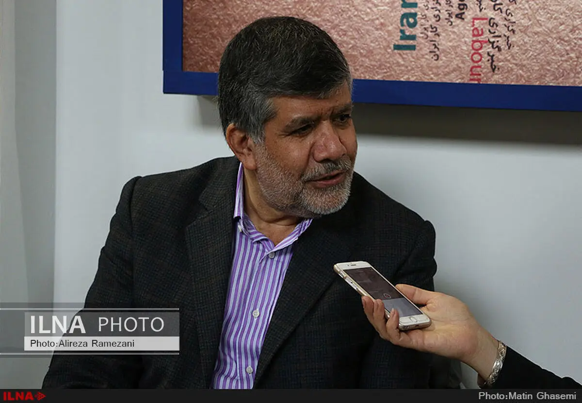 پیگیر رفع موانع عرضه پتروشیمی‌ها در بورس کالا هستیم / در بسیاری از کشورها، حضور در بورس اجباری نیست