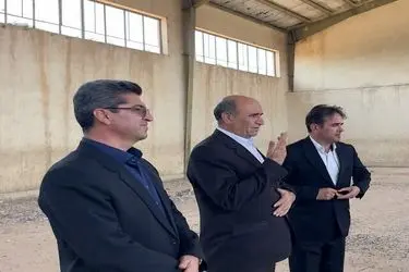 تاکید فرماندار مرکز لرستان بر بازسازی ورزشگاه رها شده روستای دارایی شهرستان خرم‌آباد