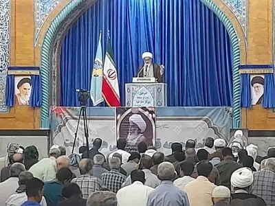 امام جمعه آبادان: نمایندگان مجلس حق دخالت در امور اجرایی را ندارند