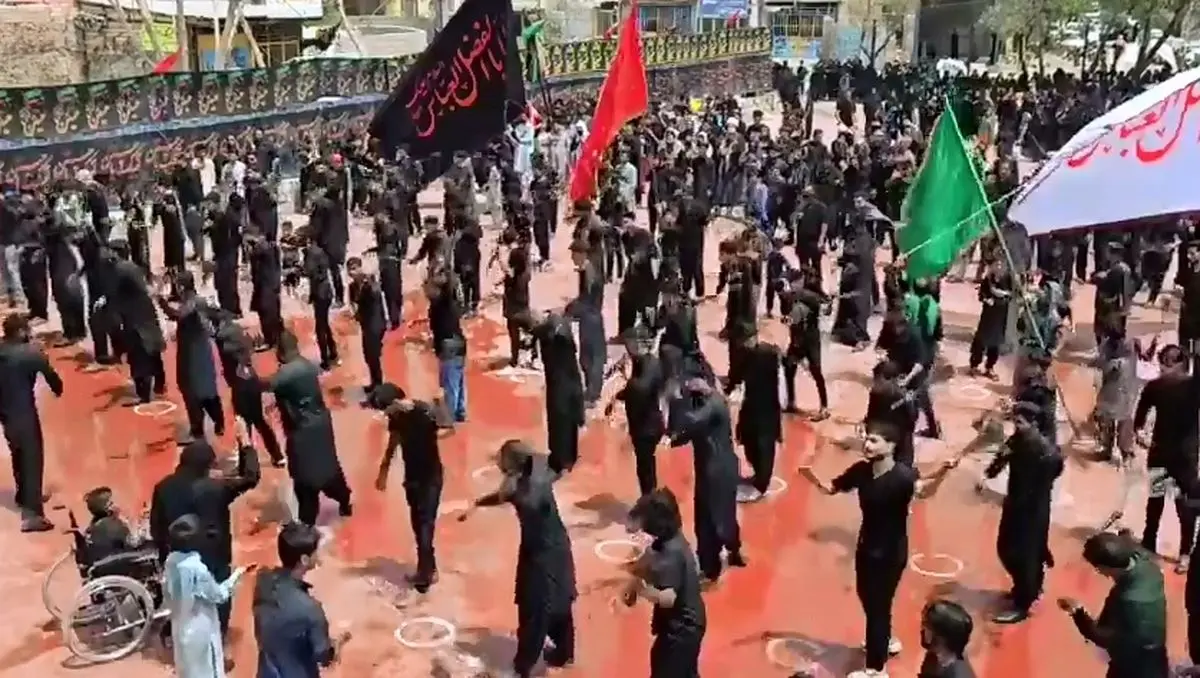 عزاداری ریگانی‌ها در دمای بالای ۵۰ درجه + فیلم