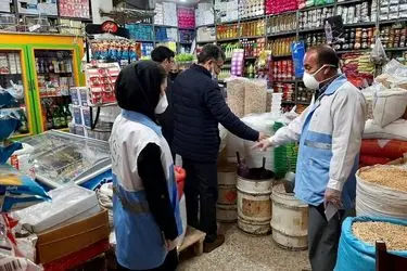 فعالیت حدود ۲۰ هزار واحدصنفی فاقد پروانه در مشهد
