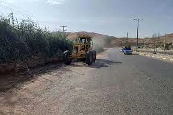 انجام ۲۰۰ کیلومتر کانال و قنو در محورهای مواصلاتی شهرستان خرم آباد / حذف یک نقطه حادثه‌خیز