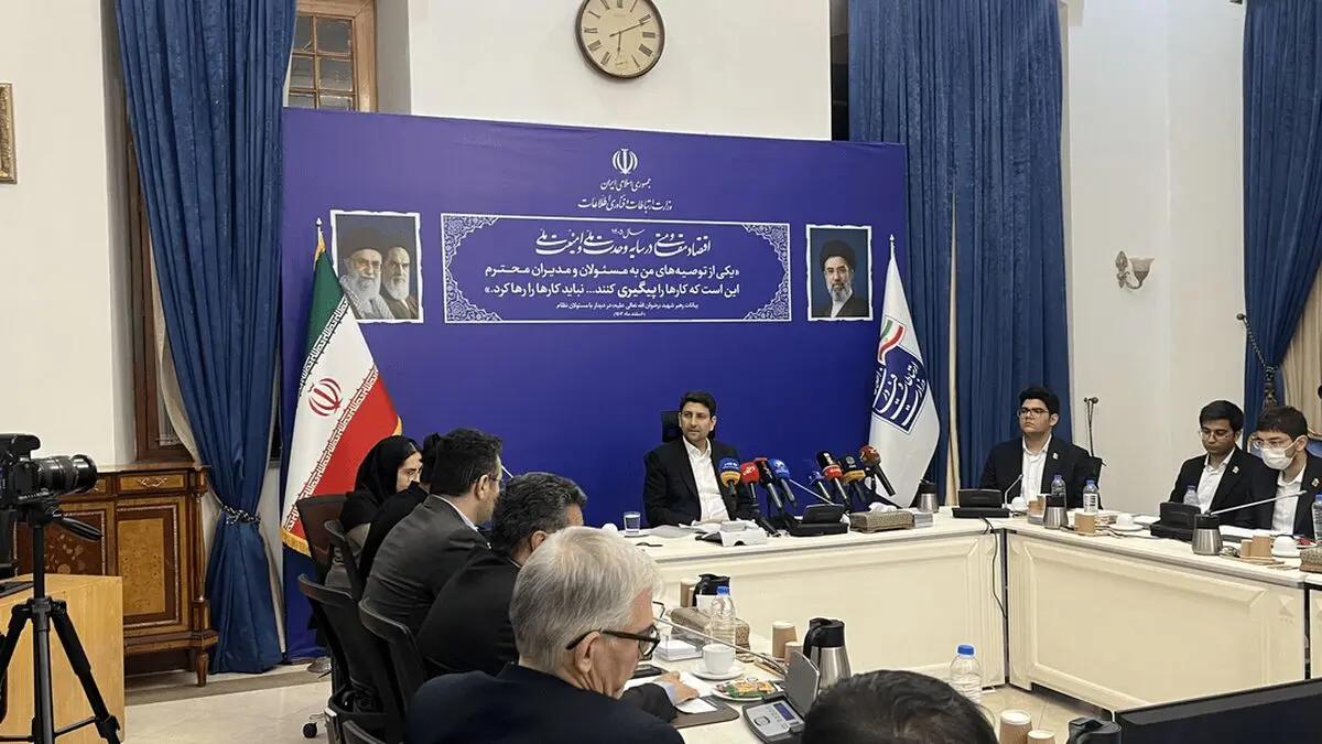 کسب رتبه‌های برتر جهانی توسط نخبگان ایرانی نشان‌دهنده ظرفیت بالای علمی کشور است 