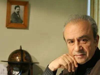 جشن هفتادوشش سالگی اکبر رادی به تعویق افتاد