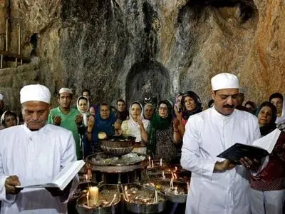 برگزاری بزرگترین مراسم سالیانه زرتشتیان جهان در یزد/"چک‌چک" میعادگاه پیروان آیین زرتشت