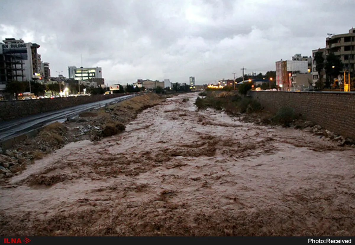 ماشین‌آلات و تجهیزات شهرداری‌‌ها در حال ارسال به مناطق سیل‌‌زده لرستان و خوزستان است