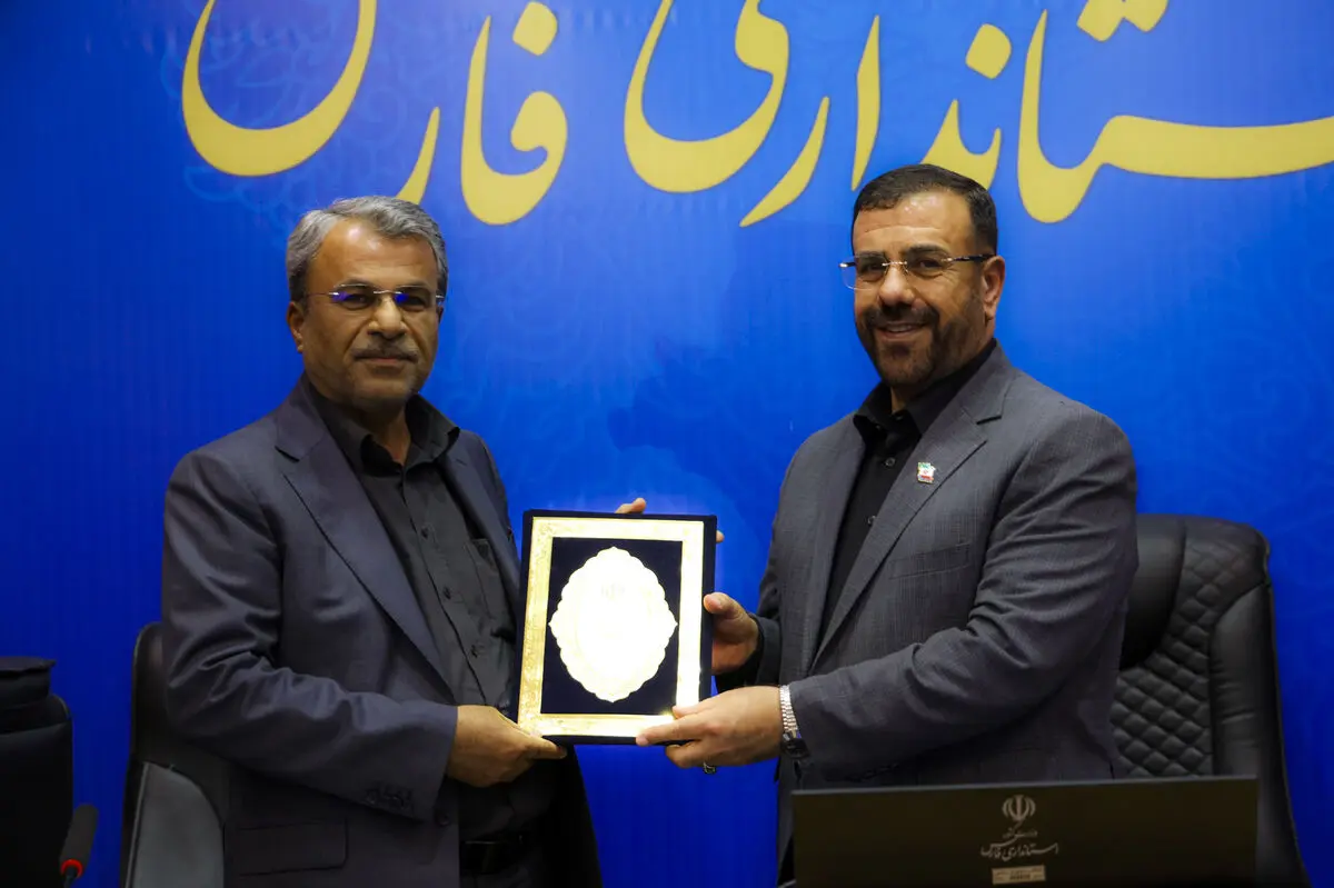 فرمانداران باید حکمران باشند، نه صرفاً کارمند دولت/ اجرای وعده‌های رئیس‌جمهور در فارس یک تکلیف است