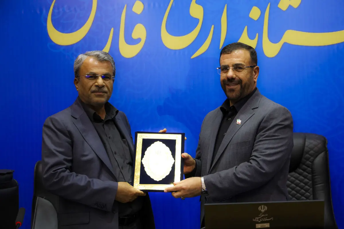 فرمانداران باید حکمران باشند، نه صرفاً کارمند دولت/ اجرای وعده‌های رئیس‌جمهور در فارس یک تکلیف است