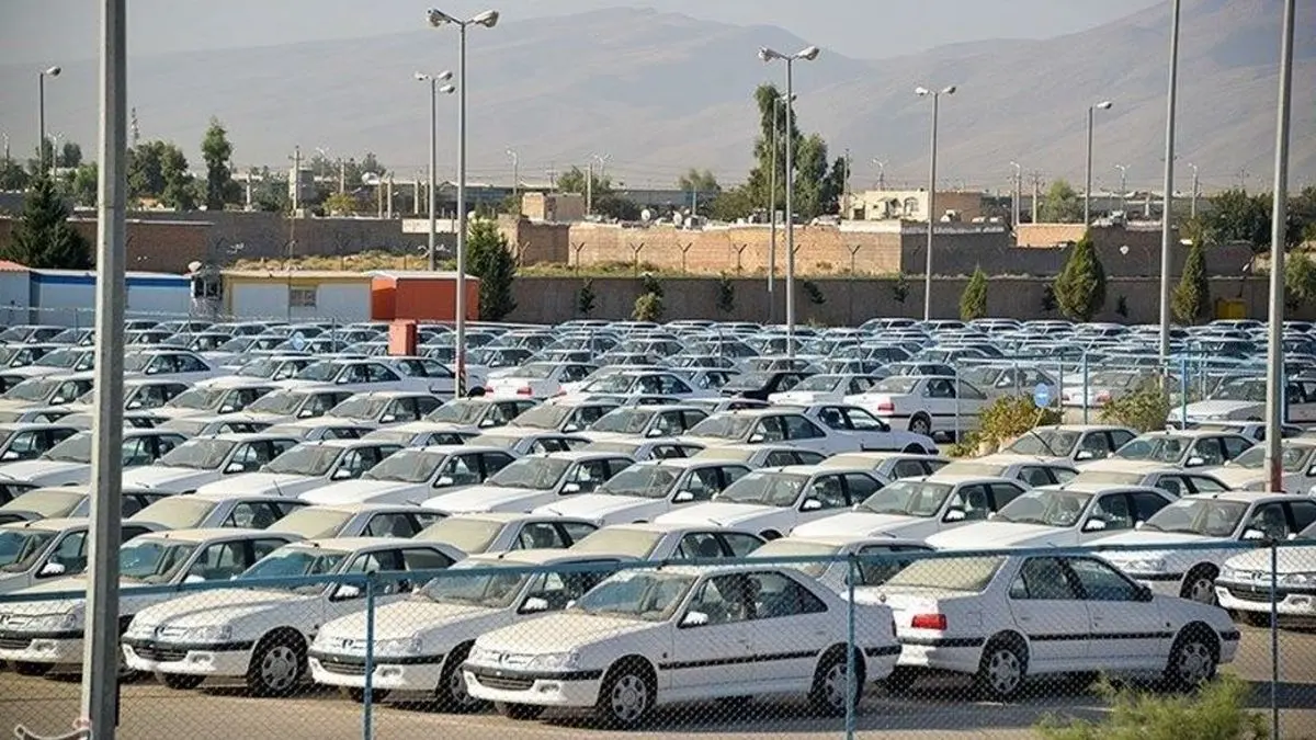 بازار خودرو شیراز در رکود کامل/ نیمی از نمایشگاه‌داران فعالیت خود را متوقف کرده‌اند