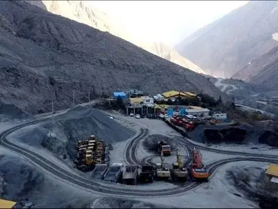 جوانان در انتظار شغل/ معادن را رها نکنید!