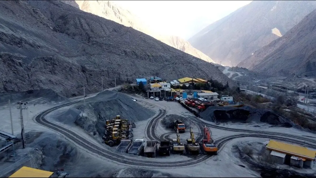 جوانان در انتظار شغل/ معادن را رها نکنید!