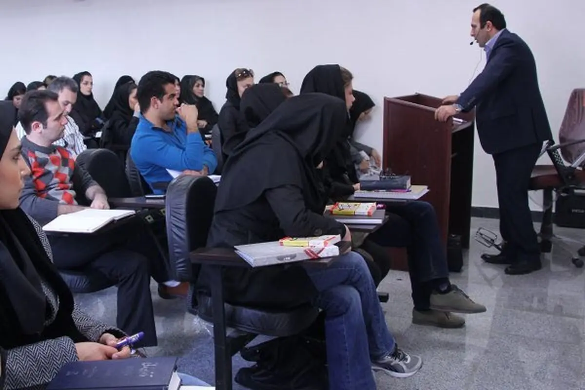 دانشگاه‌ها ماده ۴ قانون تامین اجتماعی را برای اساتید حق التدریس اجرا نمی‌کنند/ خواهان زنده شدن حق بیمه سالیان گذشته هستیم