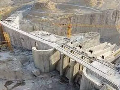 تولید نفت در محدوده سد چم شیر گچساران متوقف شد