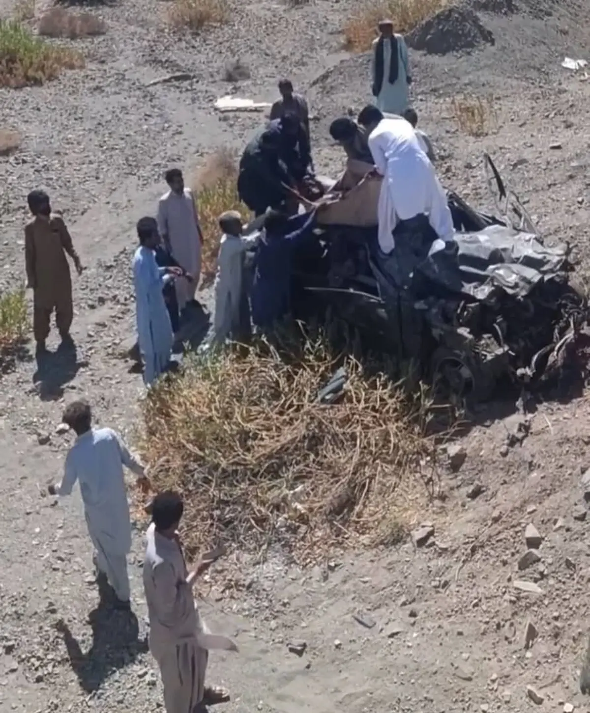 مصدومیت یک کارگر سوخت‌بر بر اثر تصادف در جاده ایرانشهر