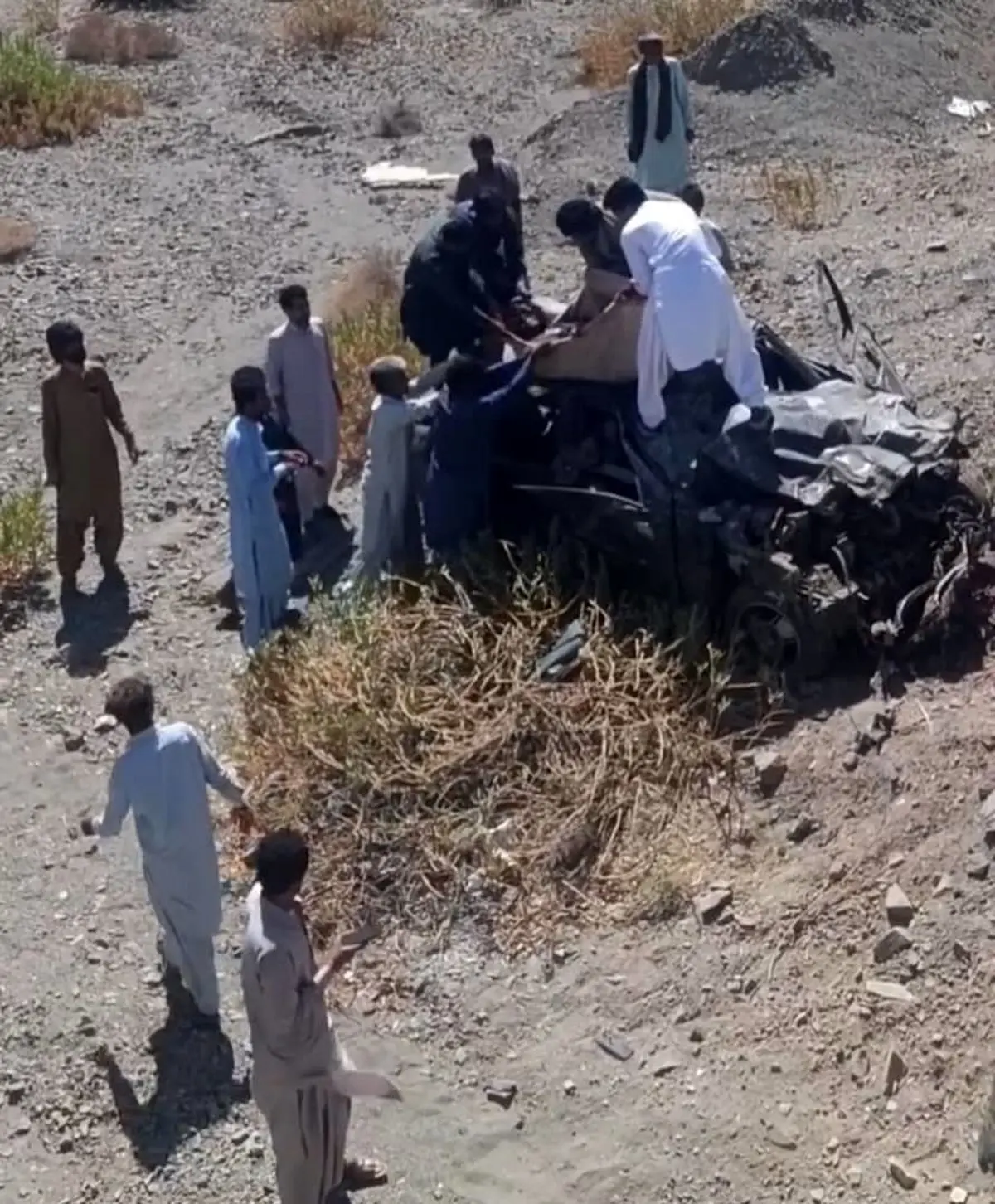 مصدومیت یک کارگر سوخت‌بر بر اثر تصادف در جاده ایرانشهر