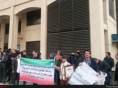 احیای بیمارستان؛ مطالبه اصلی تجمع‌کنندگان