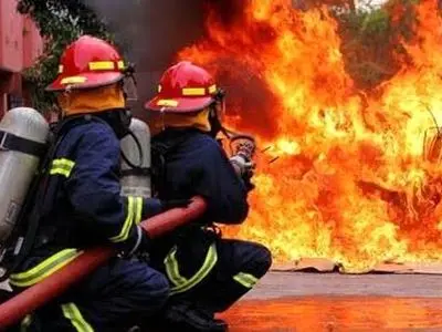 مهار حادثه آتش‌سوزی در برج سعیدیه شهرستان همدان / یک نفر جان باخت