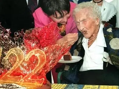 چرا برخی فرانسوی‌ها بیش از یک قرن عمر می‌کنند و در سلامت هستند؟