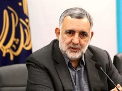 سیمین‌دخت وحیدی شعر را به متن مسئولیت آورد