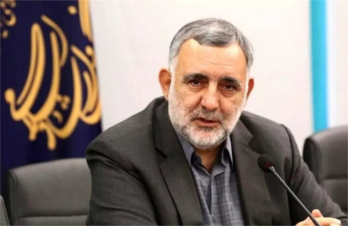 سیمین‌دخت وحیدی شعر را به متن مسئولیت آورد