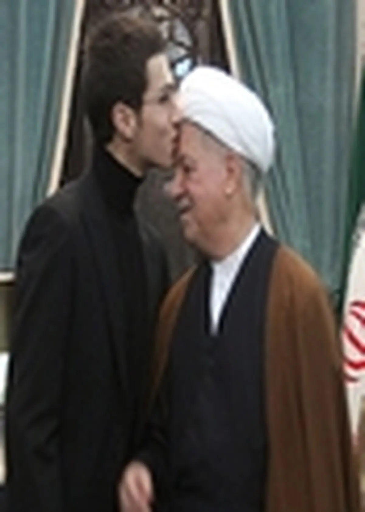 روایت دیدار هاشمی رفسنجانی با خانواده شهید عماد و جهاد مغنیه
