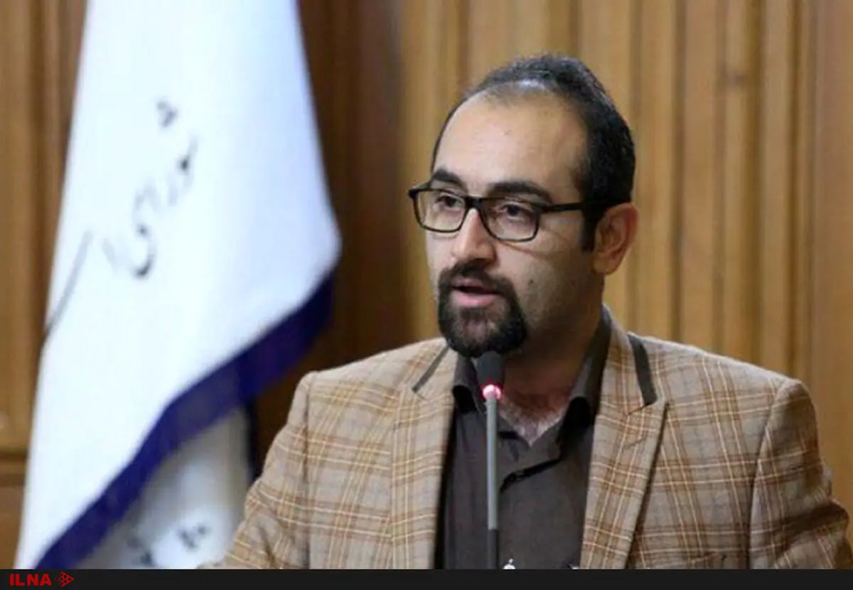بعضی با نفوذ شخصی توانستند مجوز پخش فوتبال را بگیرند/ مسئولان برای دیدار امشب هم در راستای ایجاد نشاط اجتماعی حرکت کنند