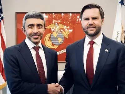 گفت‌وگوی وزیرخارجه امارات با معاون رئیس جمهور ایالات متحده