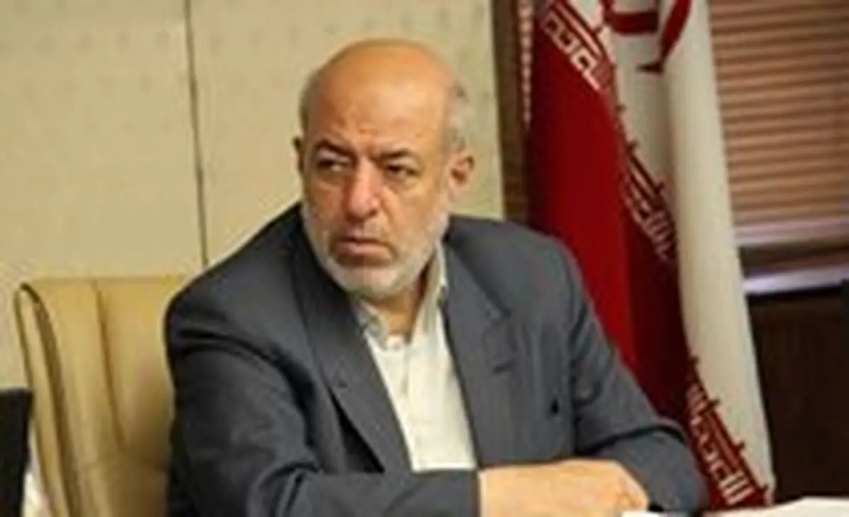کلنگ زنی بزرگترین نیروگاه خورشیدی خاورمیانه/ آغاز عملیات اجرایی نیروگاه سیکل ترکیبی زرند