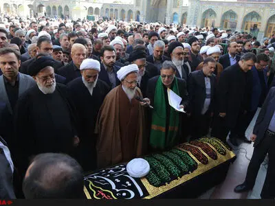پیکر حجت‌الاسلام قرهی در قم تشییع و به خاک سپرده شد