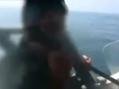 افسر ایرانی خطاب به ناو آمریکایی: اینجا خلیج فارس؛ باید، فارسی صحبت کنی؛ گرفتی؟! + فیلم