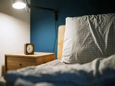 چرا نباید با چراغ روشن بخوابیم؟/فیلم