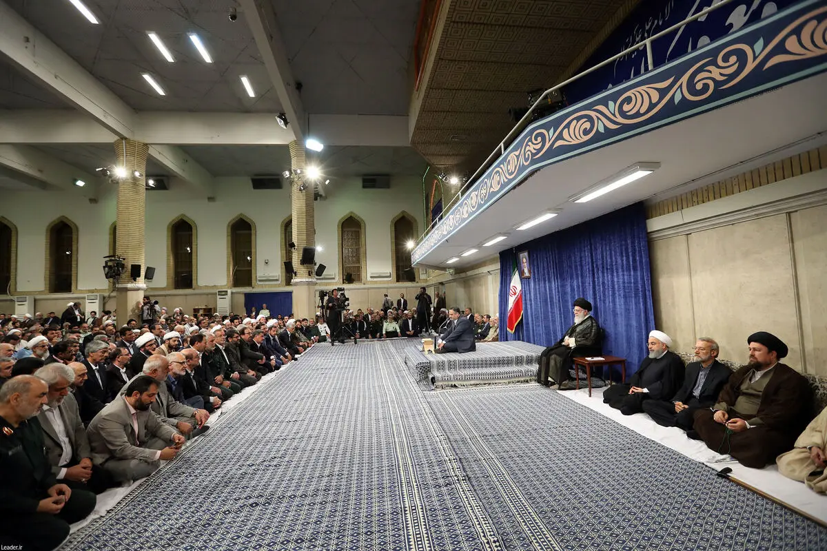 مسئولان و کارگزاران نظام با رهبر انقلاب دیدار کردند