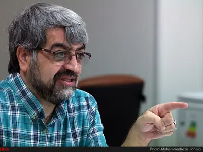 چه کسانی جلوی آزادی را می‌گیرند؟