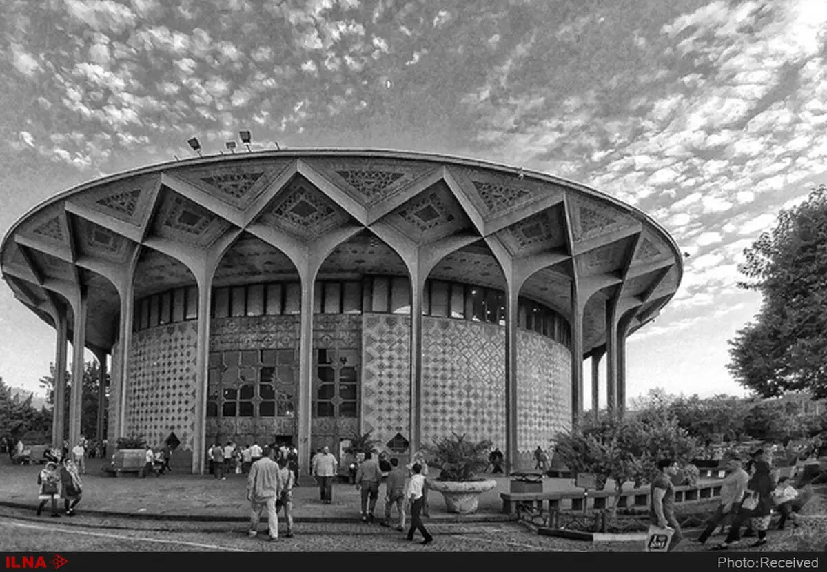 «خرده نان» دو اجرایی شد/ «شاه لیر» به پایان رسید