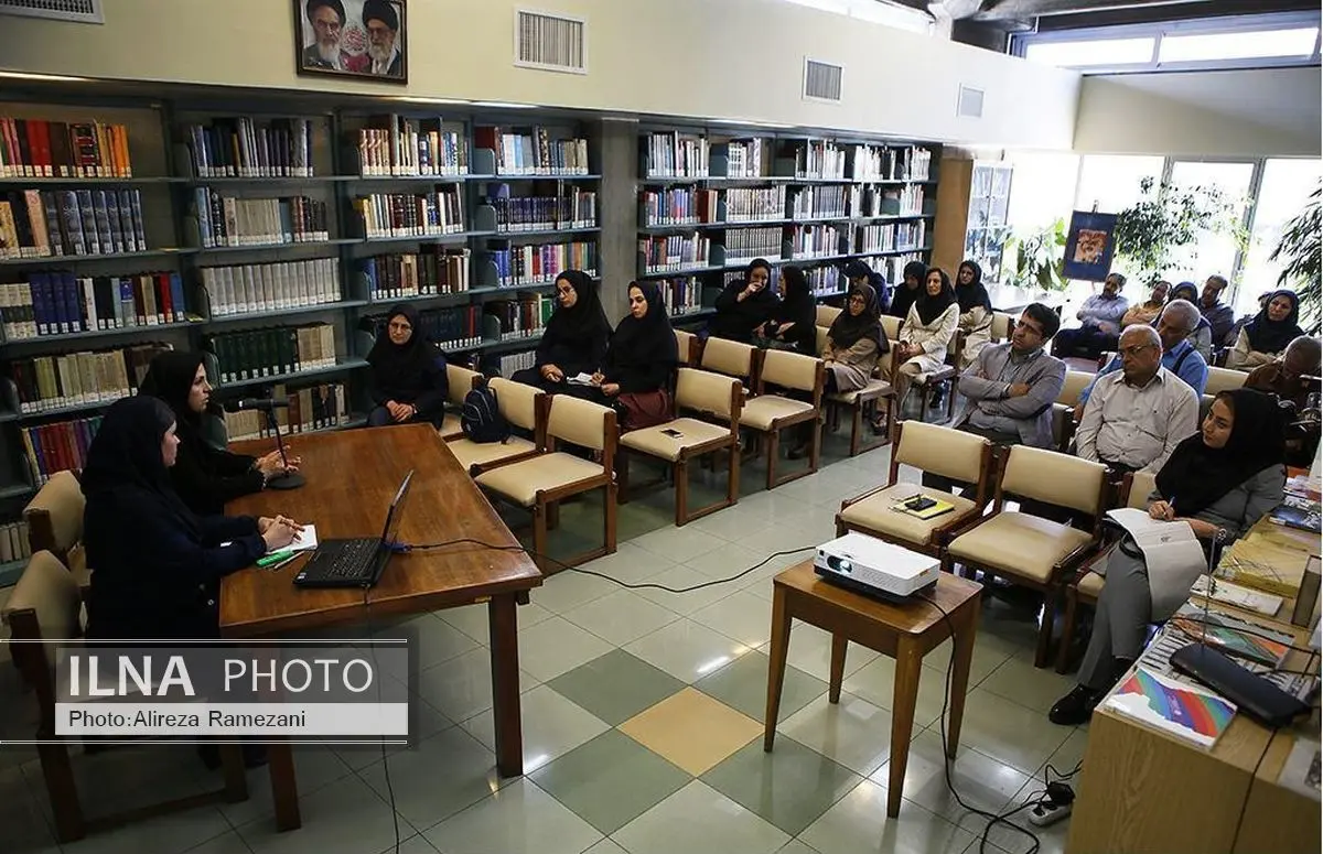 مذاکره با ناشران بینالمللی برای تولید کتاب الکترونیک و اپلیکیشن