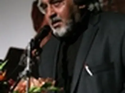 پیکر رضا رضامندی به خاک سپرده می‌شود