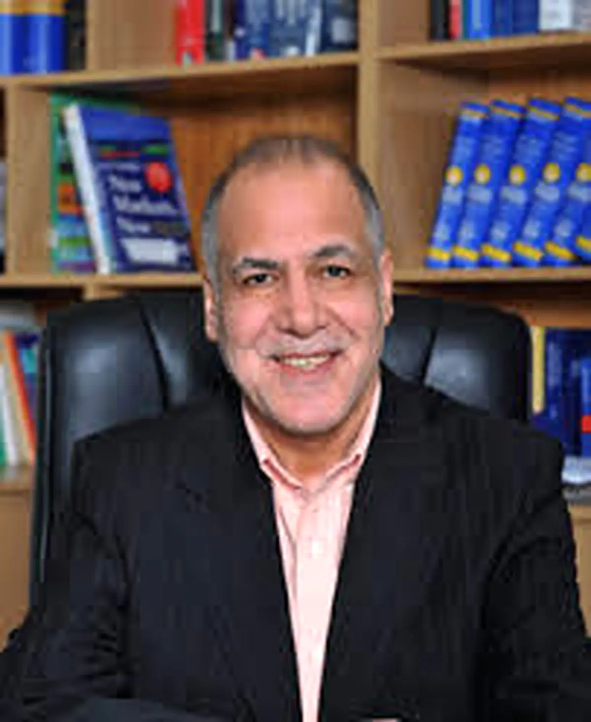 استقبال بازدیدکنندگان از غرفه ایران در اکسپوی میلان