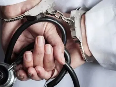 شناسایی 40 مرکز غیرمجاز مداخله‌گر امور پزشکی در استان قم 