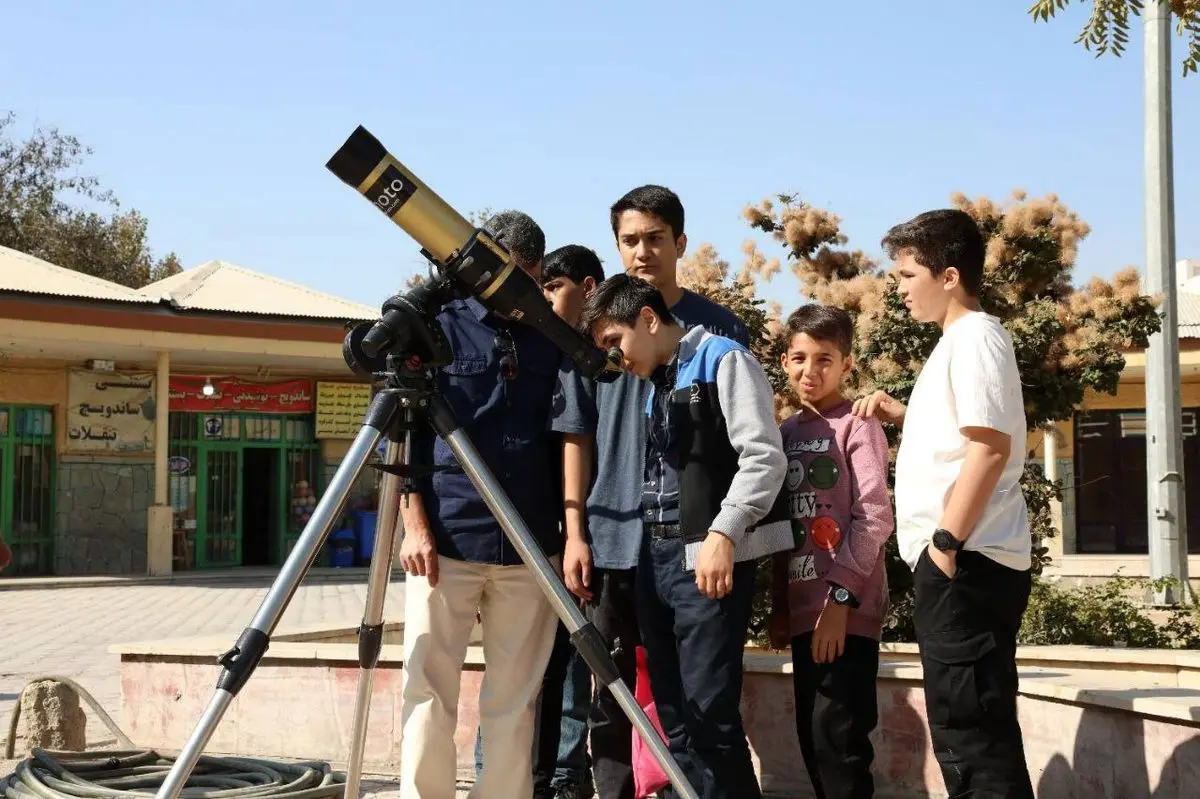 نسل فعلی نوجوان کشور، ادامهدهنده راه شهید فهمیده است