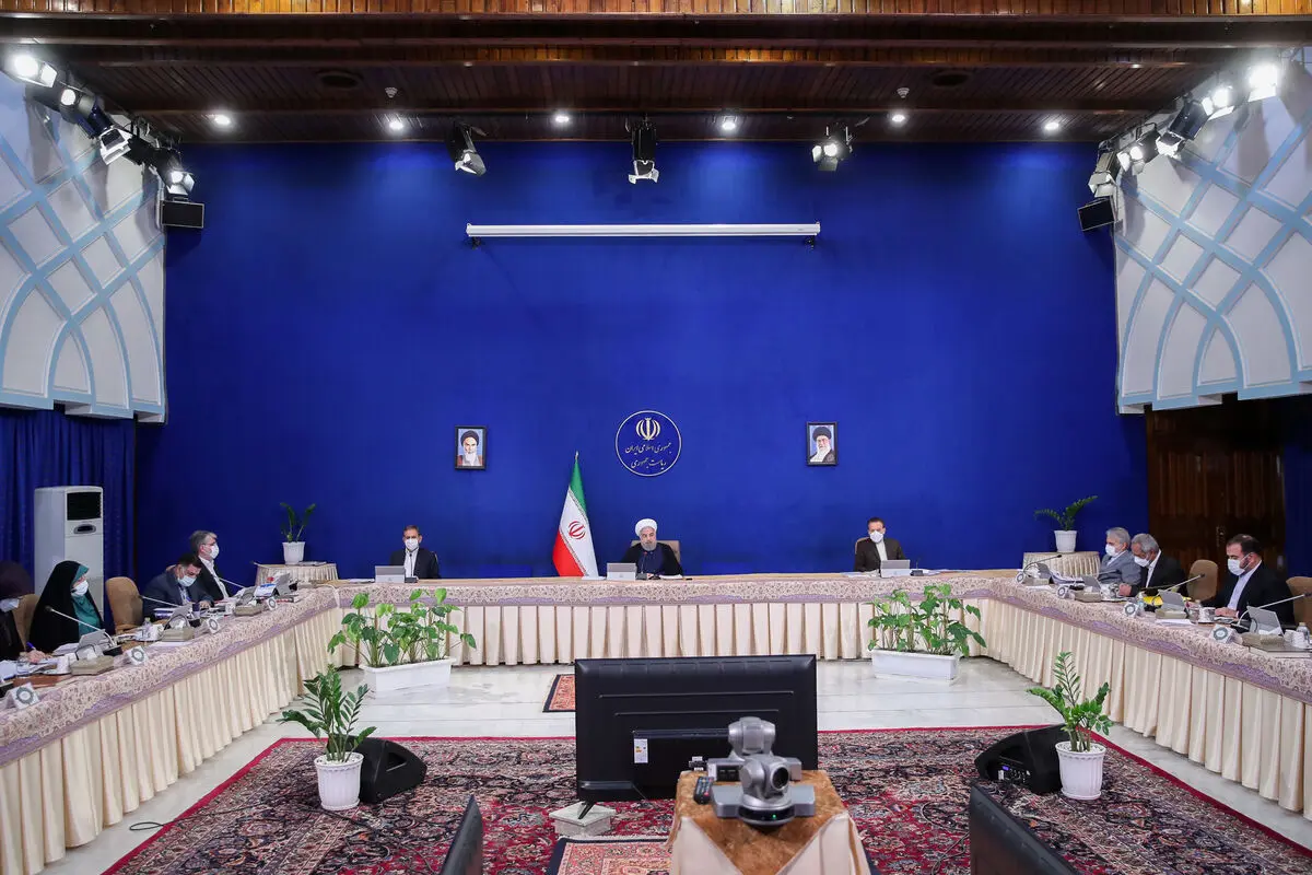 دستور رئیس جمهور به سازمان برنامه و بودجه کشور در مورد رفع مشکل آب خوزستان/واگذاری سهام دولت در برخی از شرکت ها به سازمان تأمین اجتماعی/کاهش حقوق ورودی ورق های سرد و گرم فولادی
