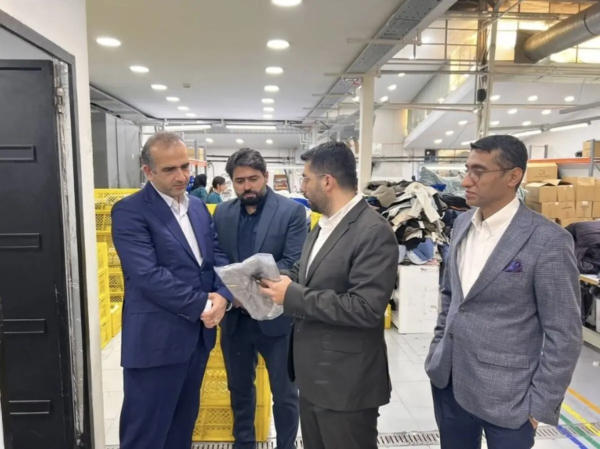 بازدید طاعتی‌مقدم از کارخانه «جین‌وست» در تهران