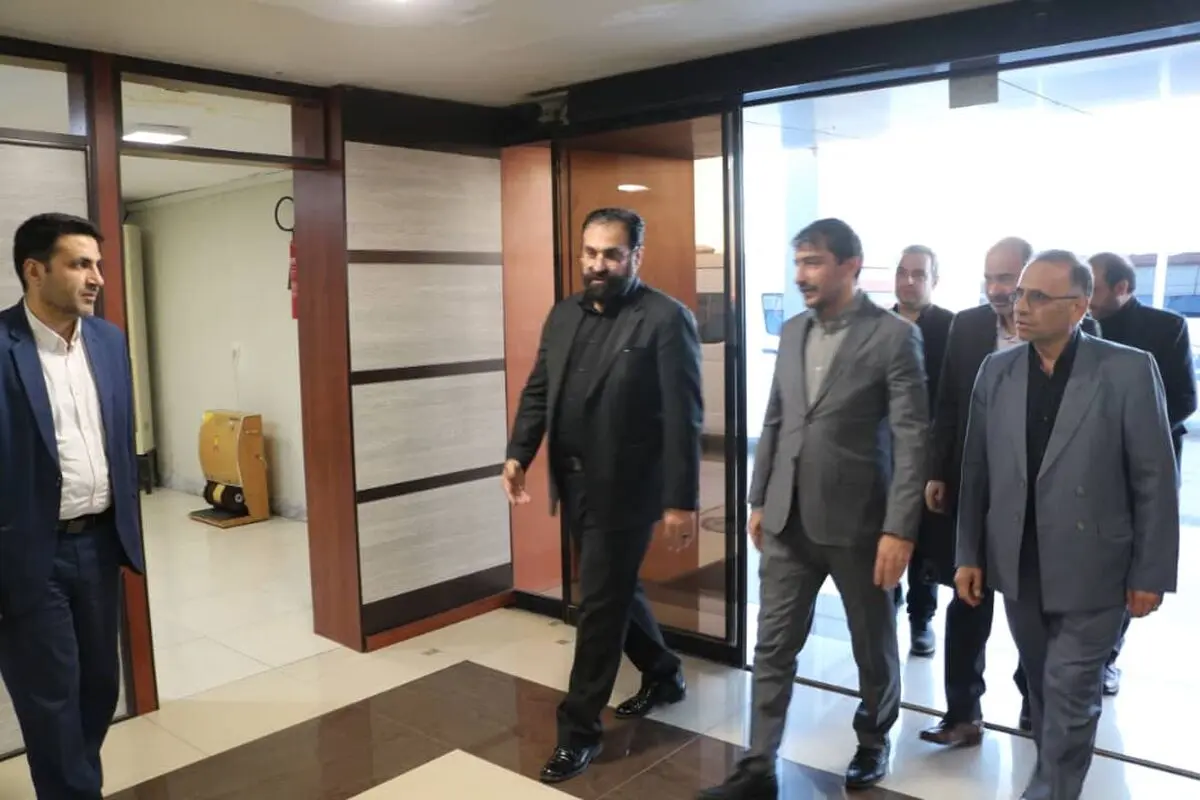 معاون وزیر کار و مدیرعامل صندوق بیمه اجتماعی کشاورزان، روستاییان و عشایر کشور وارد فرودگاه اهواز شد