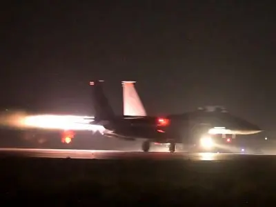 پرواز هواپیماهای ناشناس در آسمان دمشق