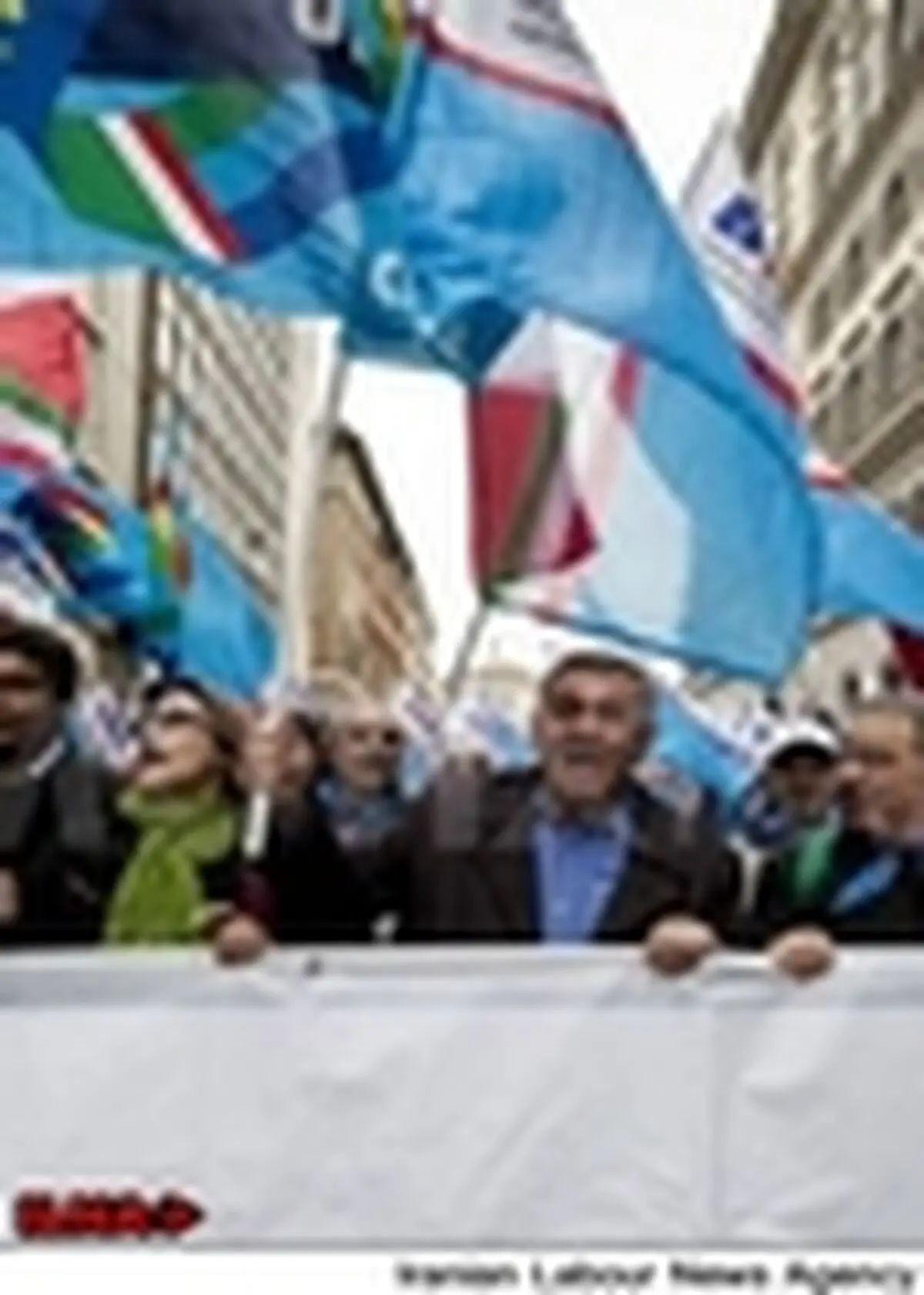 اصلاح قانون کار ایتالیا به اعتراض کارگران ایتالیایی منجر شد