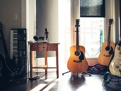 بهترین آموزشگاه گیتار در تهران