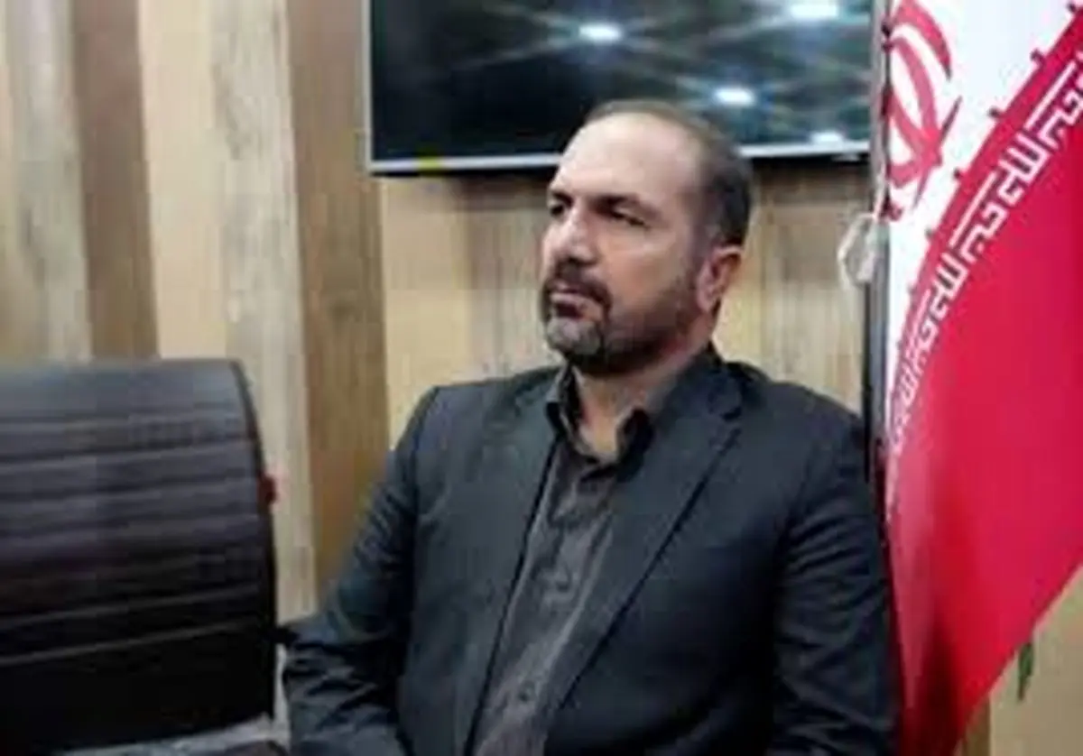 در بازدید سرزده فرماندار گچساران، کارمندان یا خوابند یا غایب و رئیس اداره هم حضور نداشت! /فیلم