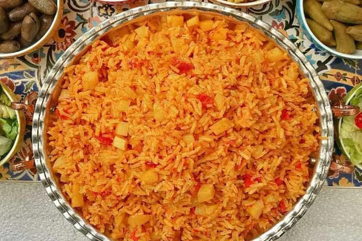 افزایش قیمت مرغ؛ دلیل حذف برخی غذاها از منوی بعضی رستوران‌های ارومیه