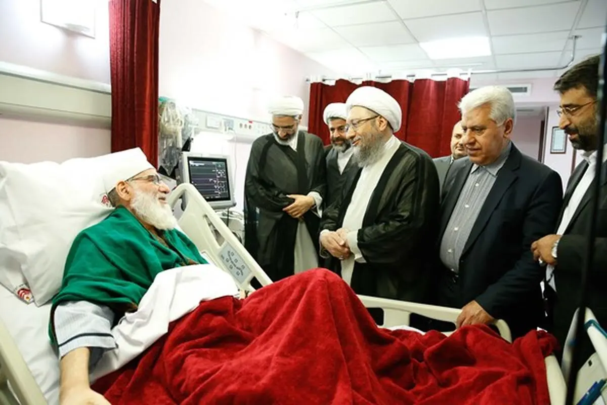رییس قوه قضاییه از آیت‌الله هاشمی شاهرودی عیادت کرد 